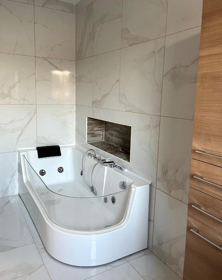 Luxe Apartments Ljutomer Εξωτερικό φωτογραφία